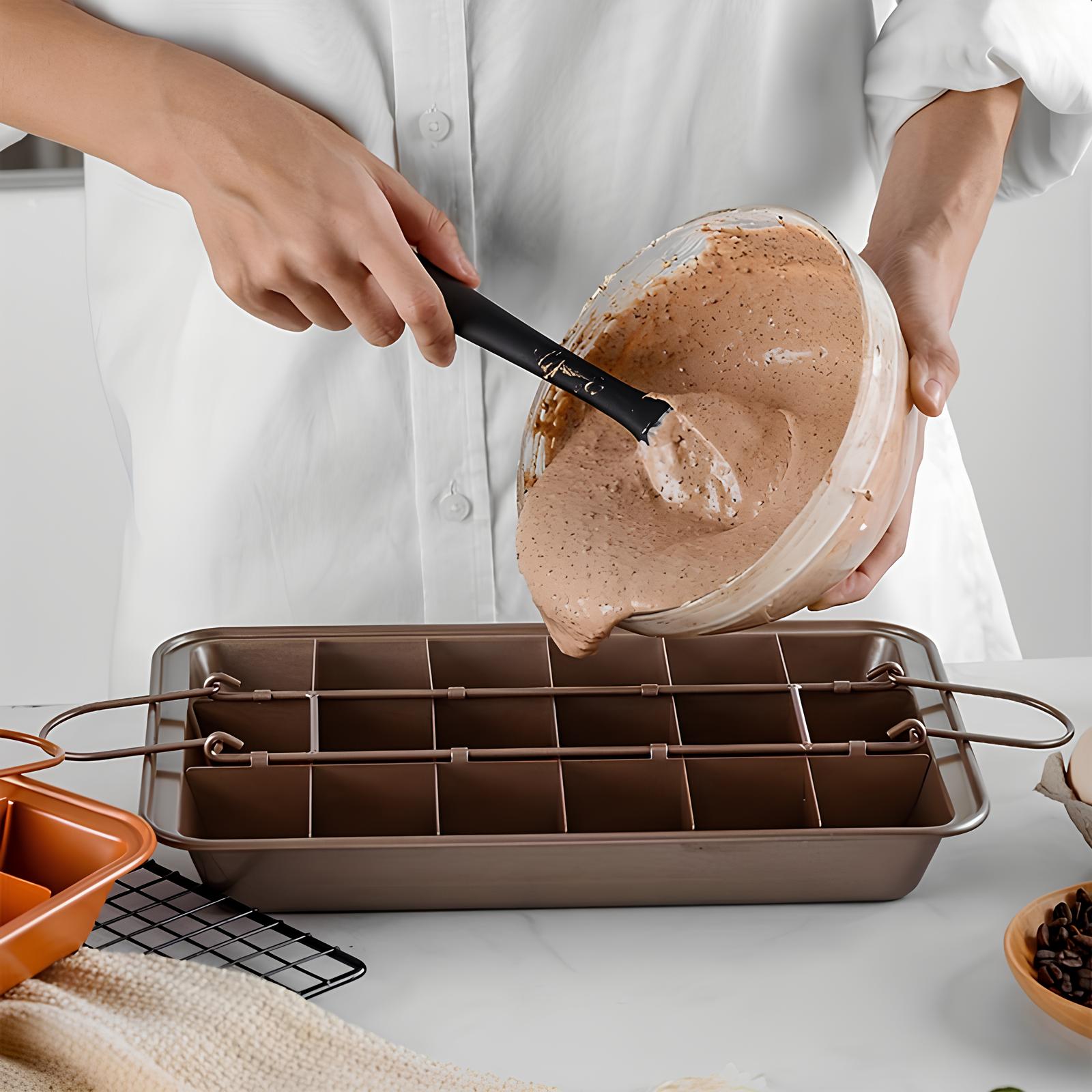 Moule à gâteau avec séparateurs - UstensilesCulinaires