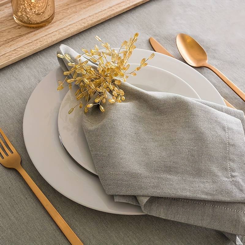 Durable polyester napkin